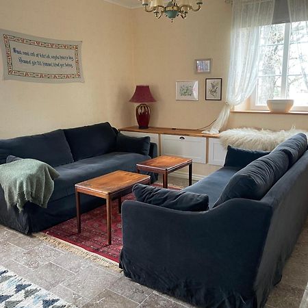 Snaellfaell Country Living - Akerbo Gard Charmigt Renoverad Flygel Крістінегамн Екстер'єр фото